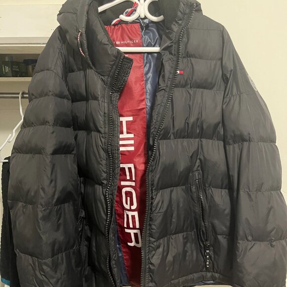 Tommy Hilfiger Black Winter Puffer Jacket - Picture 3 of 6